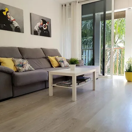 Monkey House * Санта-Крус-де-Тенерифе