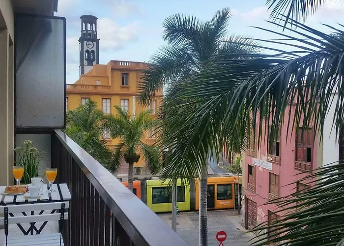 Monkey House Σάντα Κρουζ Τενερίφης