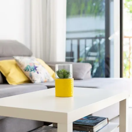 Monkey House * サンタクルスデテネリフェ