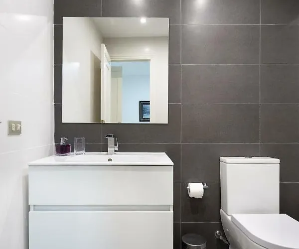 Monkey House * Santa Cruz de Tenerife